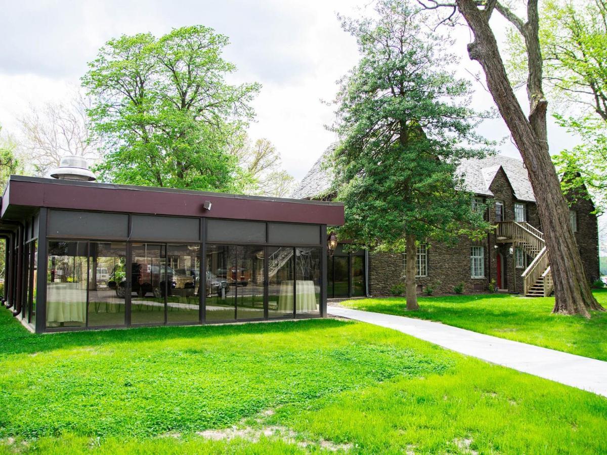 Bed and Breakfast The Manor On Front Harrisburg Exterior foto