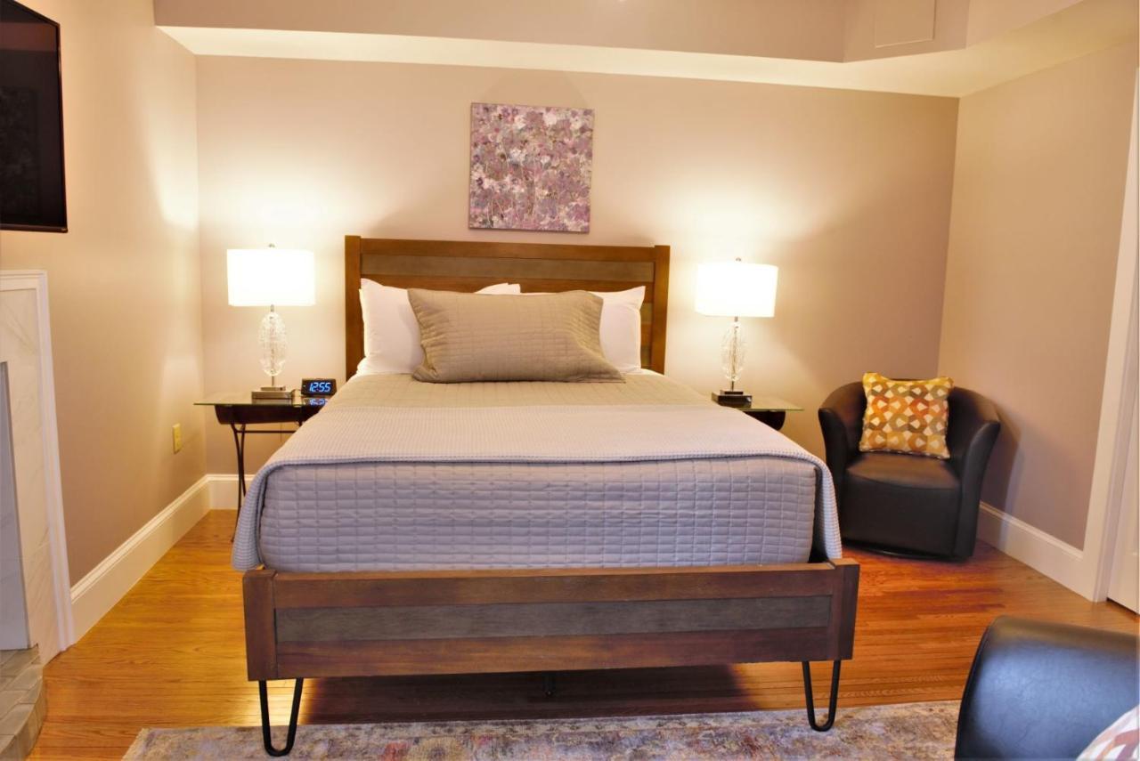 Bed and Breakfast The Manor On Front Harrisburg Zimmer foto